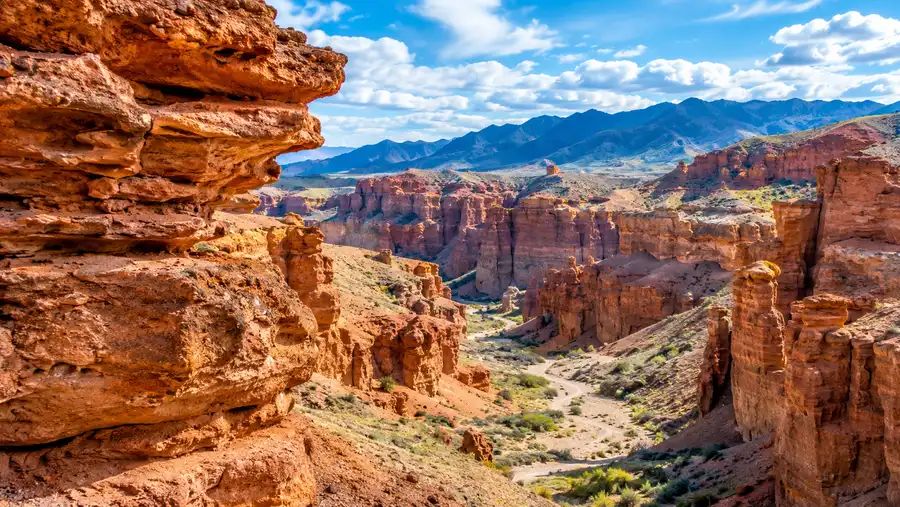 Charyn Canyon Weather: Best Time to Visit & Seasonal Guide