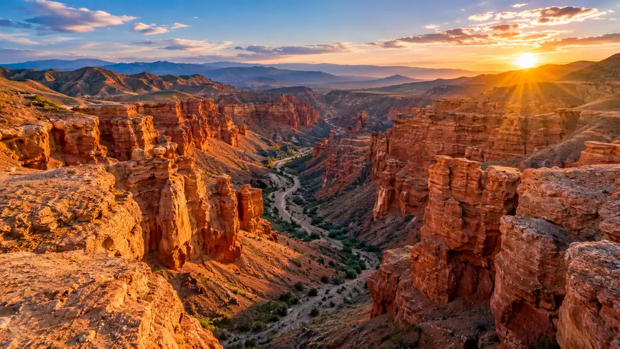 Charyn Canyon Weather: Best Time to Visit & Seasonal Guide